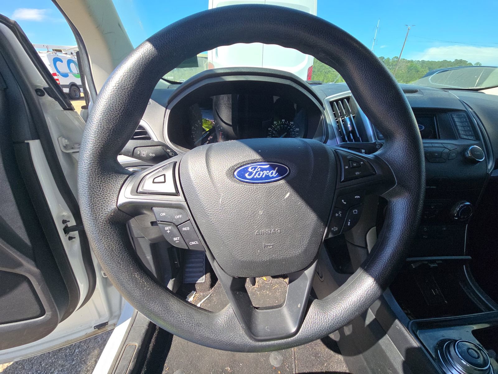 Used 2019 Ford Edge SE w/ SE Fleet Driver's Package FWD image 14