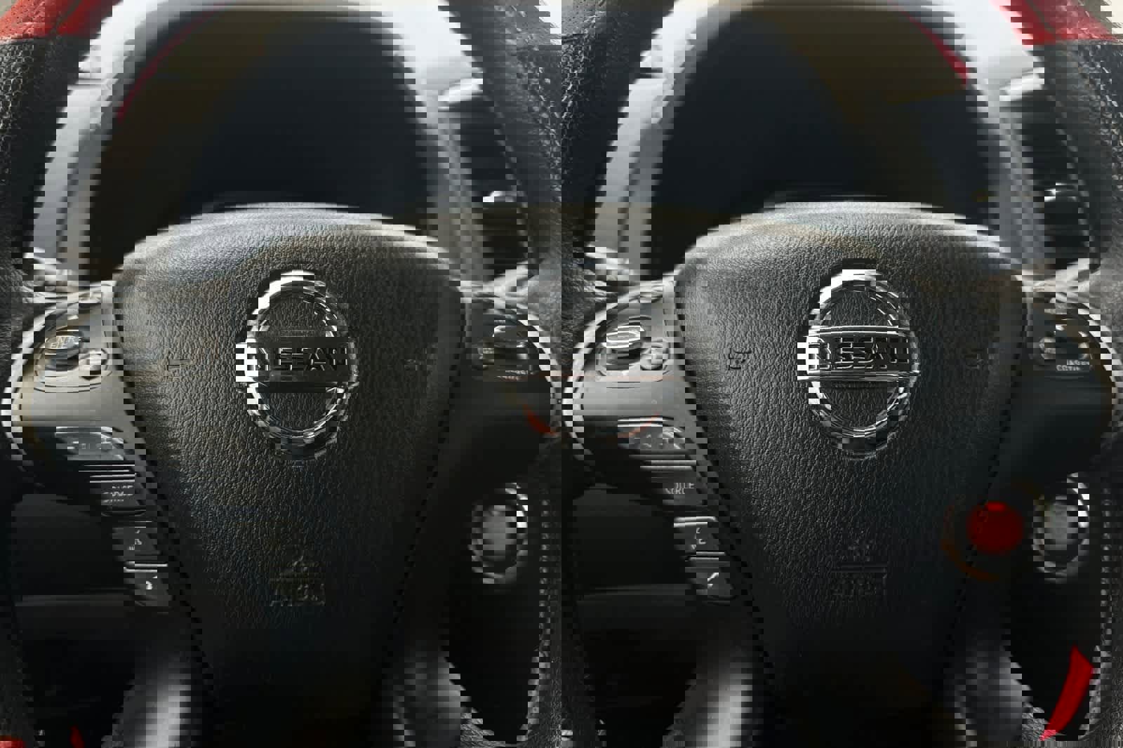 Used 2019 Nissan Pathfinder S image 25