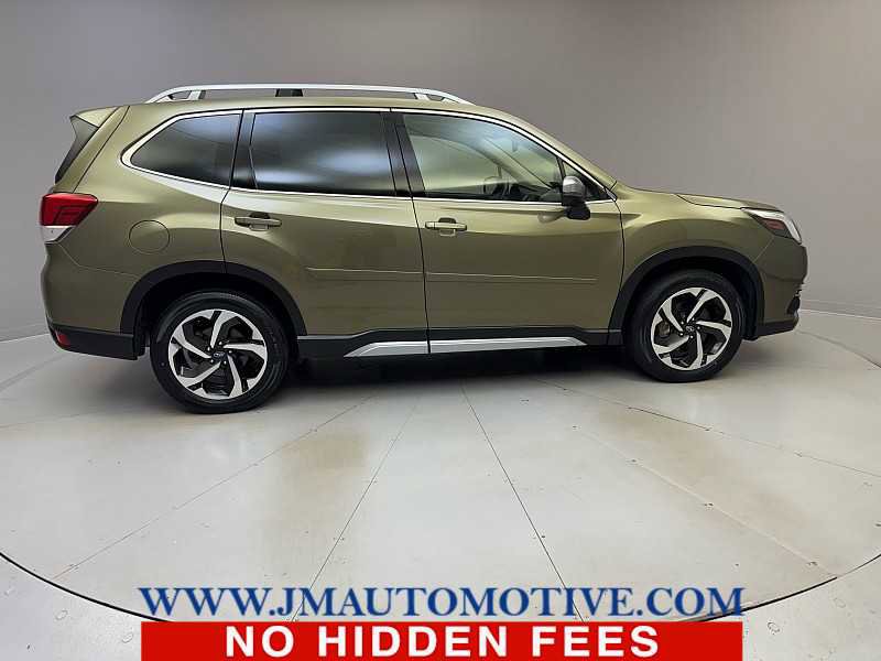 Used 2022 Subaru Forester Touring image 6