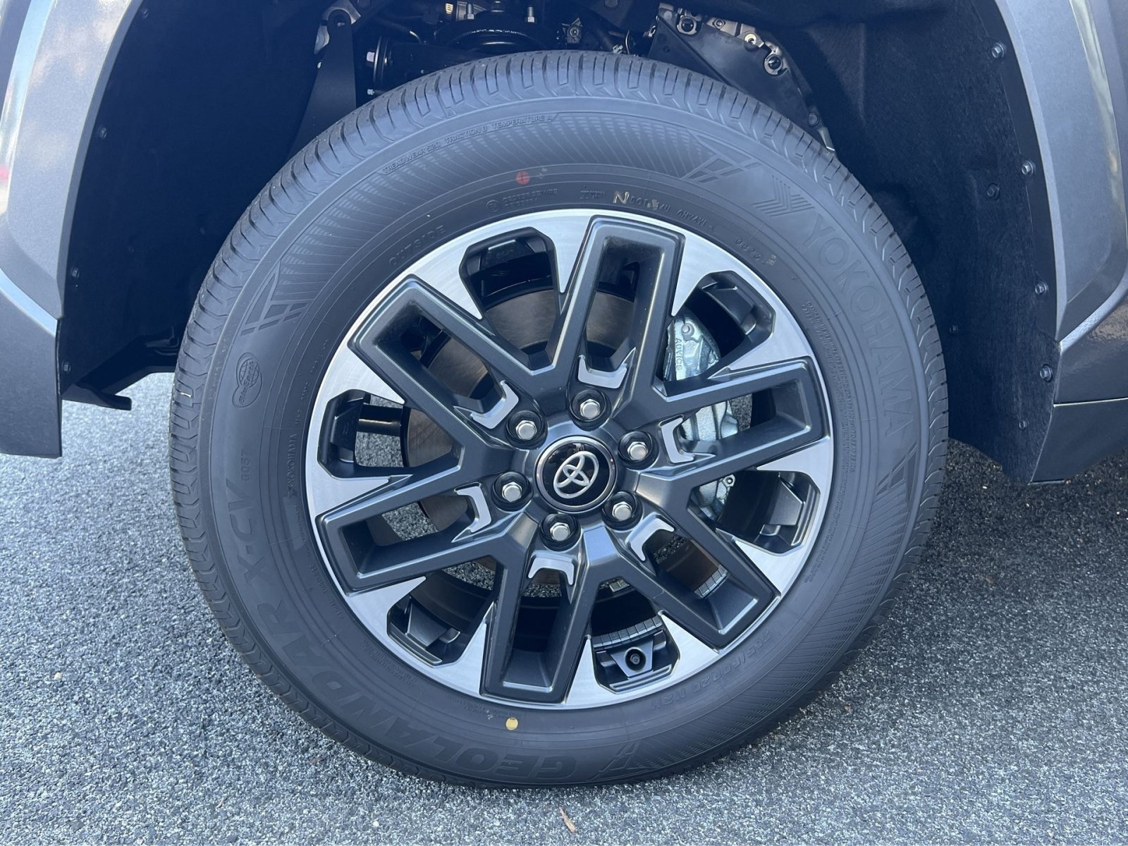 New 2026 Toyota Tundra Limited AWD/4WD image 5