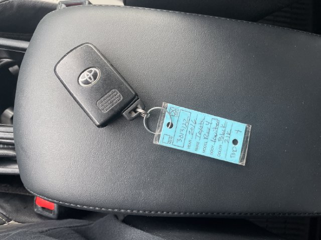 Used 2016 Toyota RAV4 Limited w/ Advanced Technology Package AWD/4WD image 18