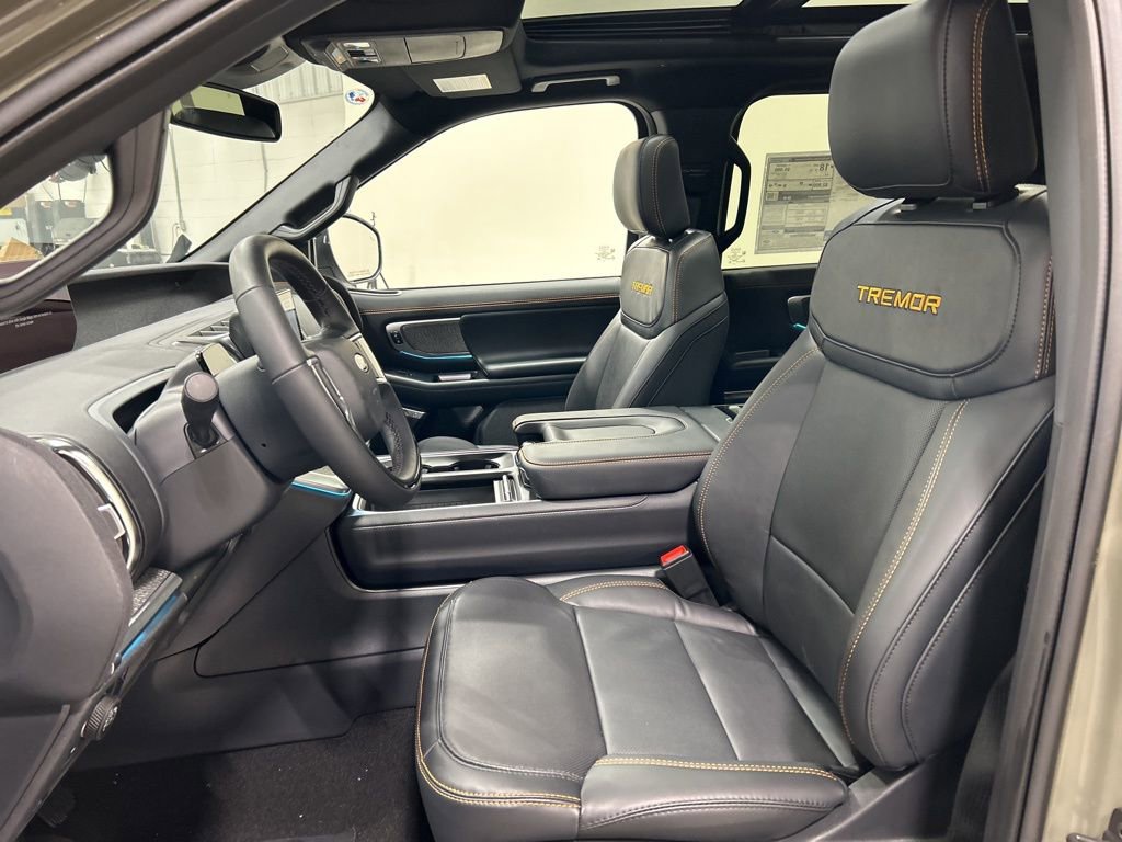 New 2025 Ford Expedition Tremor image 9