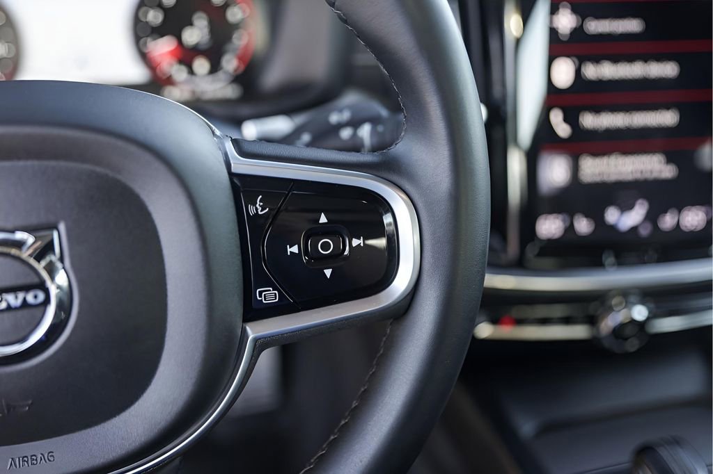 Used 2022 Volvo S60 B5 R-Design w/ Climate Package image 16