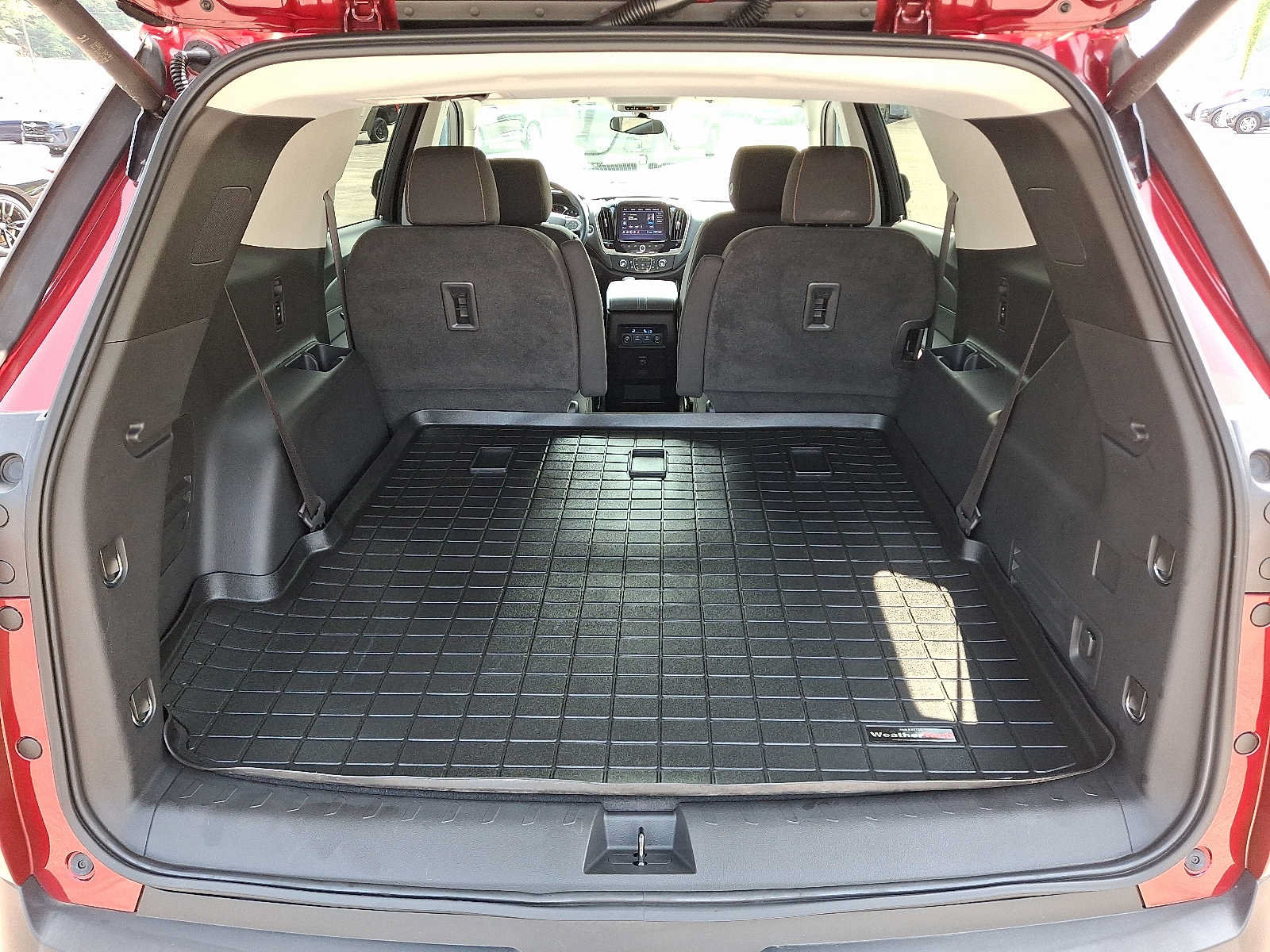 Used 2021 Chevrolet Traverse LT FWD image 27