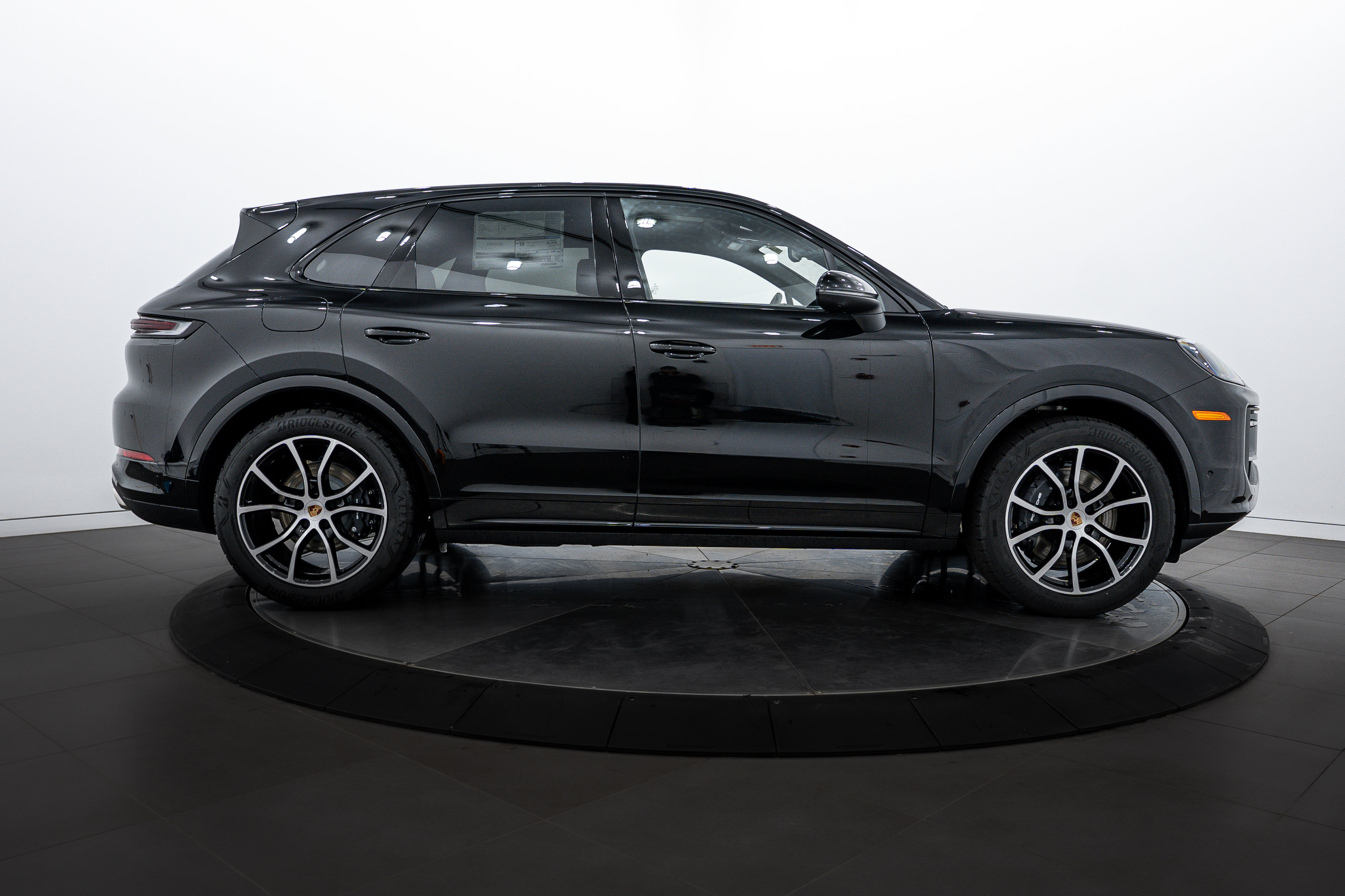 New 2026 Porsche Cayenne image 8