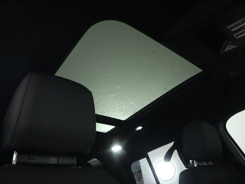 New 2026 Land Rover Defender 110 S image 19