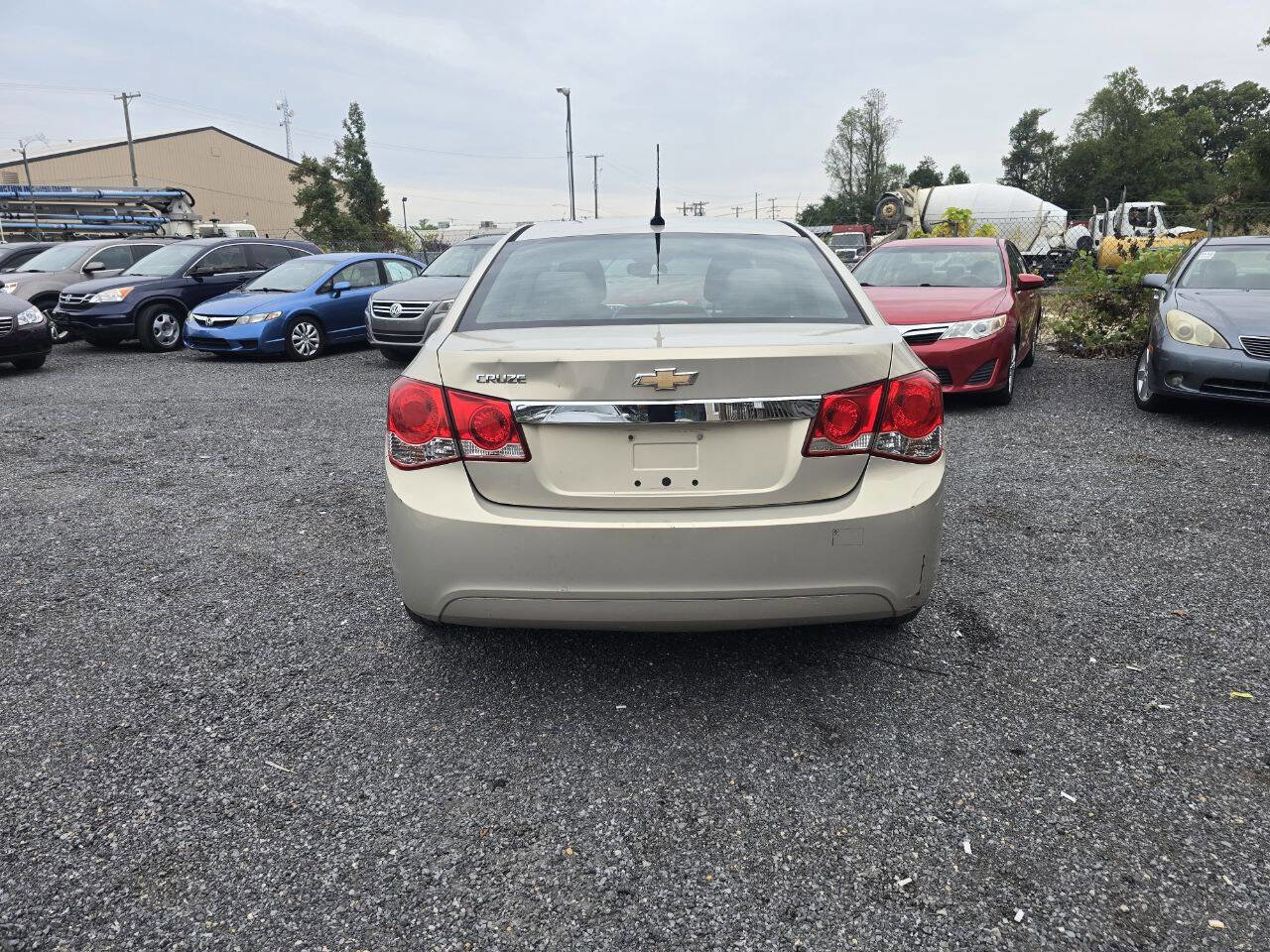 Used 2012 Chevrolet Cruze LS w/ Connectivity Package image 13