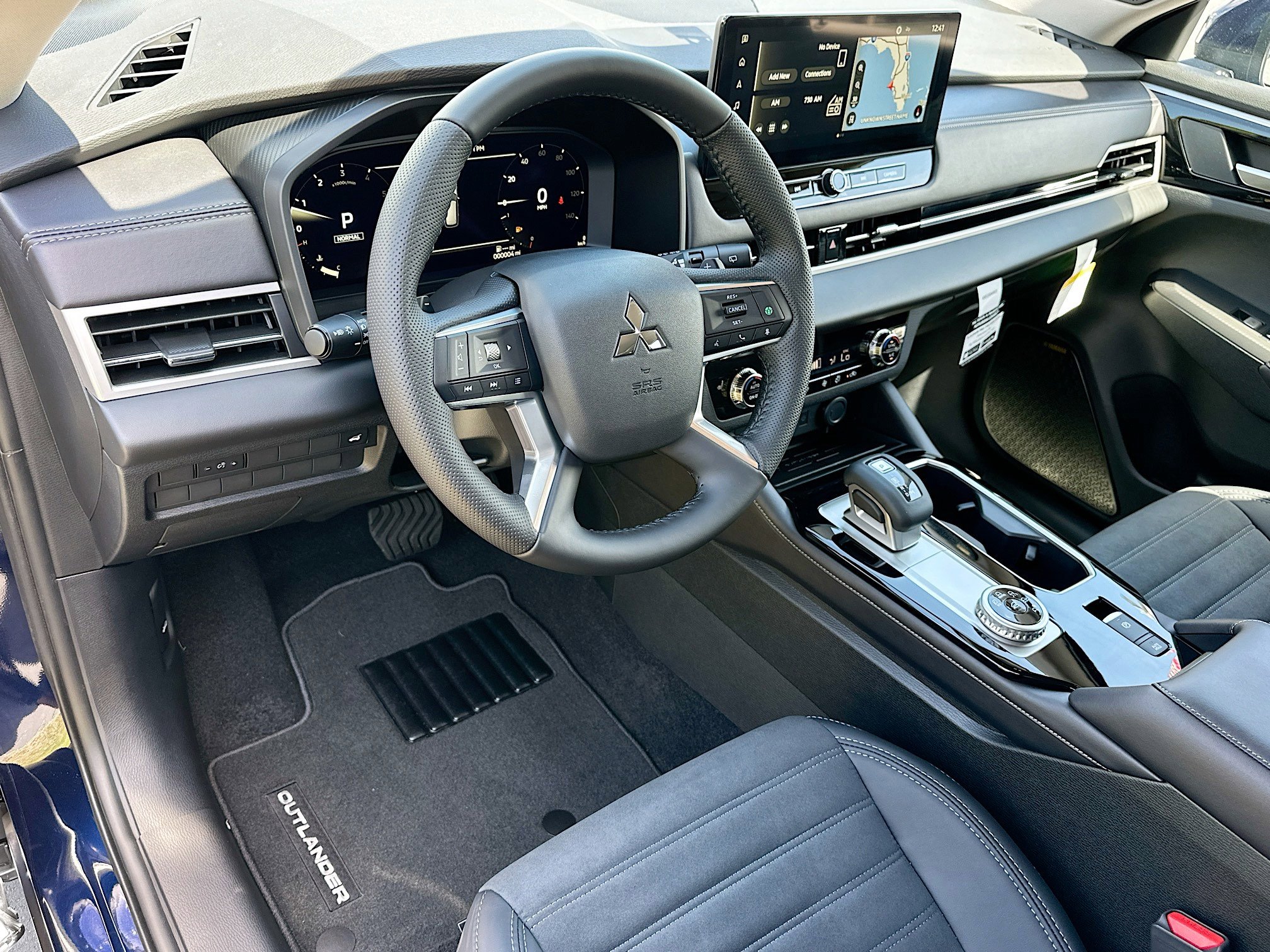 New 2025 Mitsubishi Outlander SE image 6