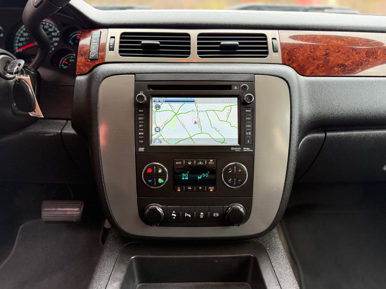 Used 2013 GMC Sierra 2500 SLT w/ Entertainment Package AWD/4WD image 16