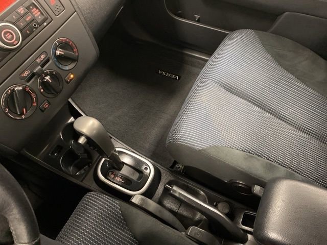 Used 2012 Nissan Versa SL image 12