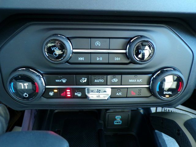 New 2025 Ford Bronco Badlands image 23