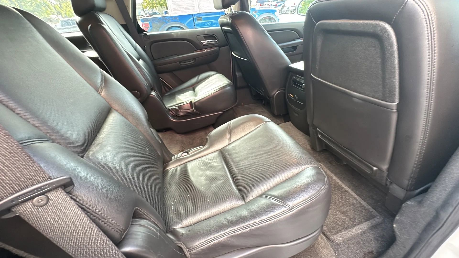 Used 2010 Chevrolet Tahoe LTZ image 14