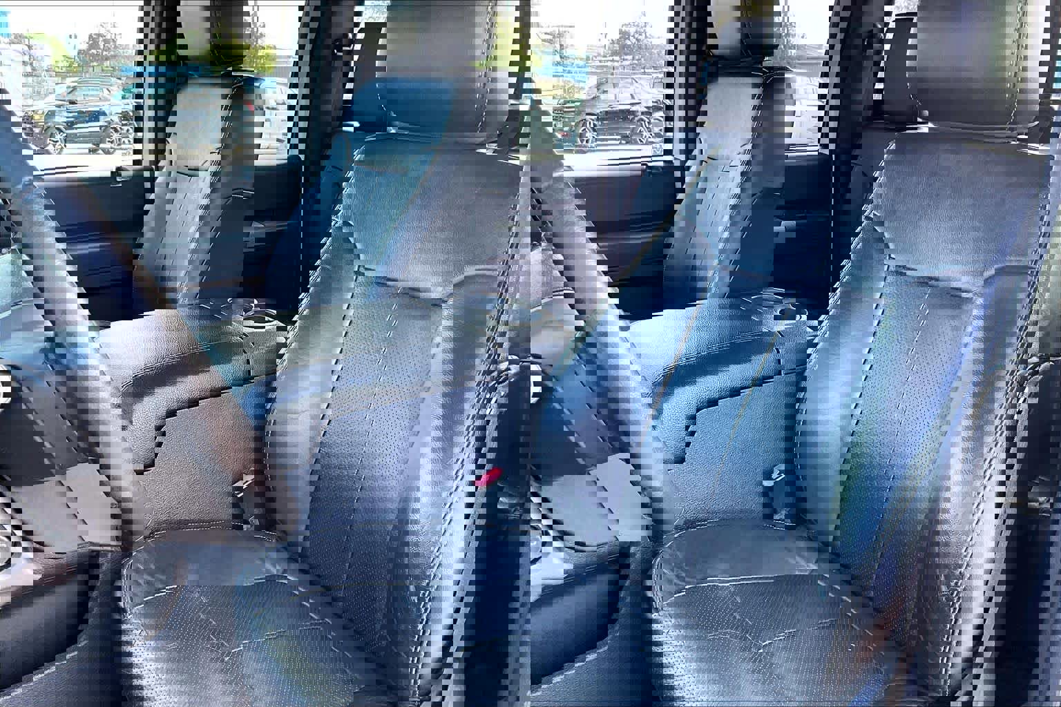 Used 2012 Ford F350 Lariat image 8