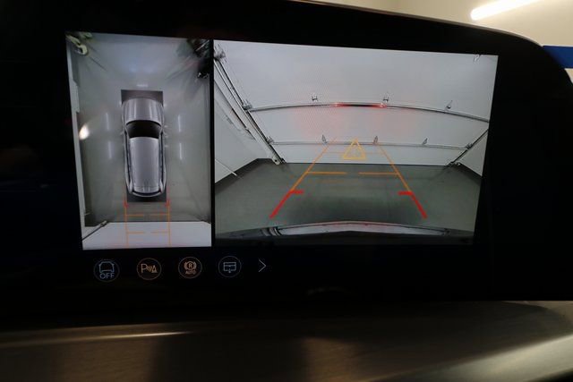 New 2026 Cadillac Vistiq Sport image 21