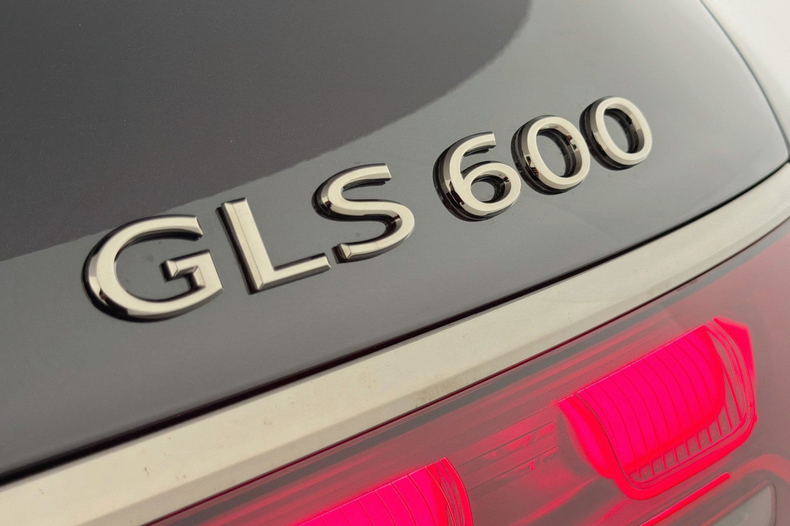New 2026 Mercedes-Benz Maybach GLS 600 4MATIC image 9