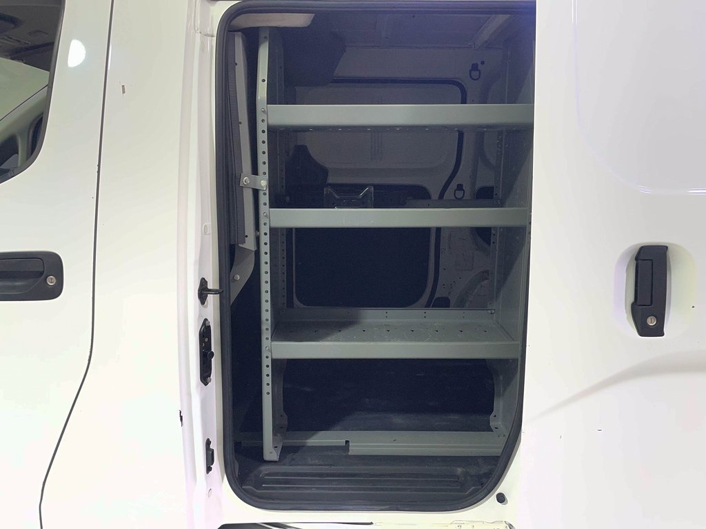 Used 2020 Nissan NV200 S image 26