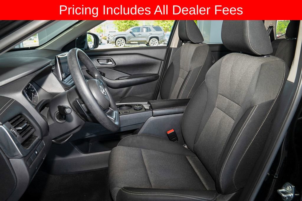 Used 2024 Nissan Rogue SV AWD/4WD image 14