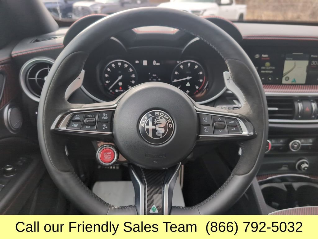 Used 2024 Alfa Romeo Stelvio Quadrifoglio image 18