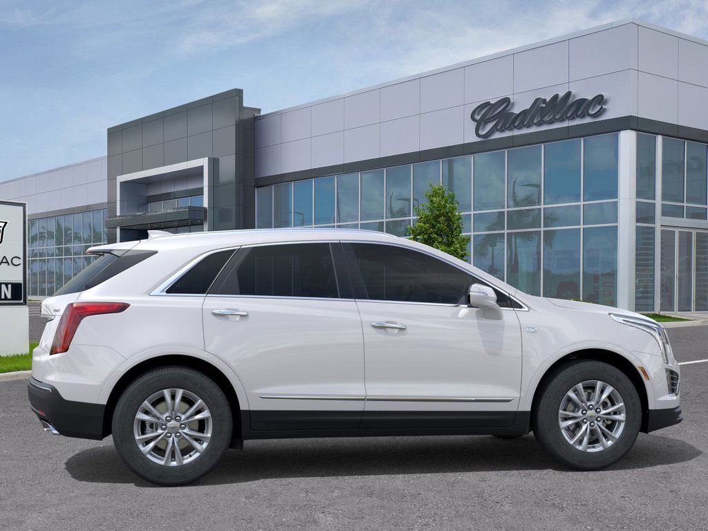 New 2025 Cadillac XT5 Luxury image 6