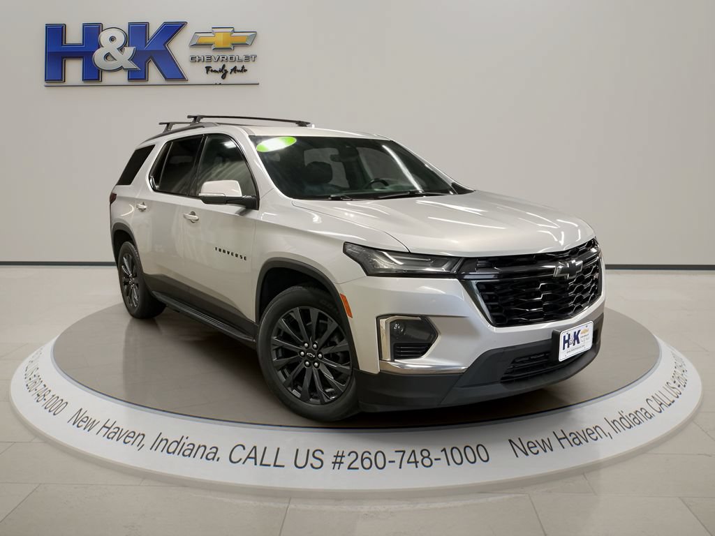 Used 2022 Chevrolet Traverse RS w/ LPO, "Hit The Road" Package AWD/4WD image 1