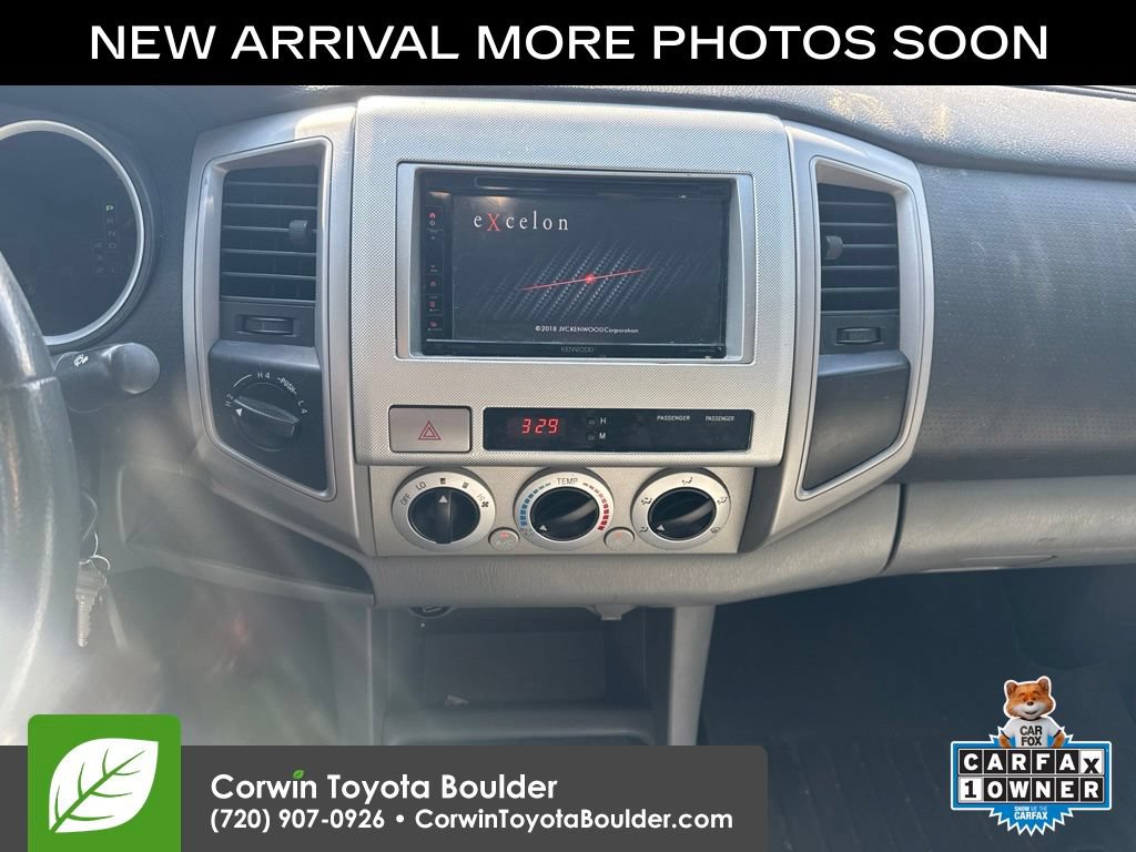Used 2010 Toyota Tacoma 4x4 Double Cab w/ SR5 Pkg #2 image 12