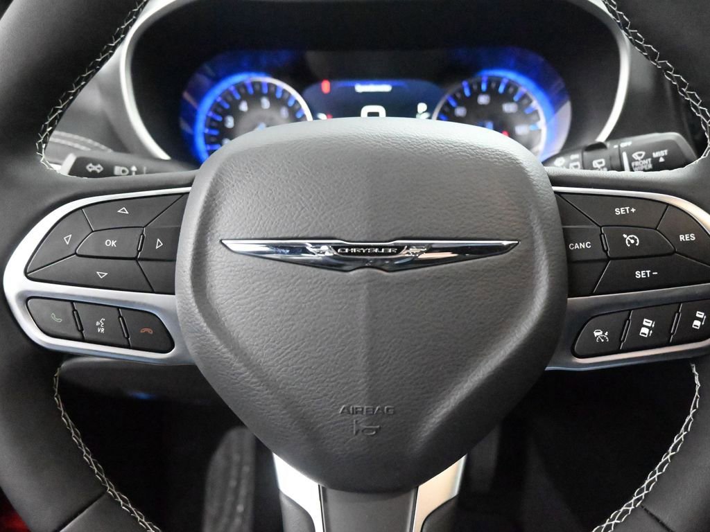 New 2026 Chrysler Pacifica Select FWD image 24
