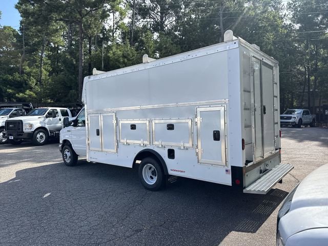 New 2026 Ford E-450 and Econoline 450 Super Duty w/ Power Equipment Group image 6