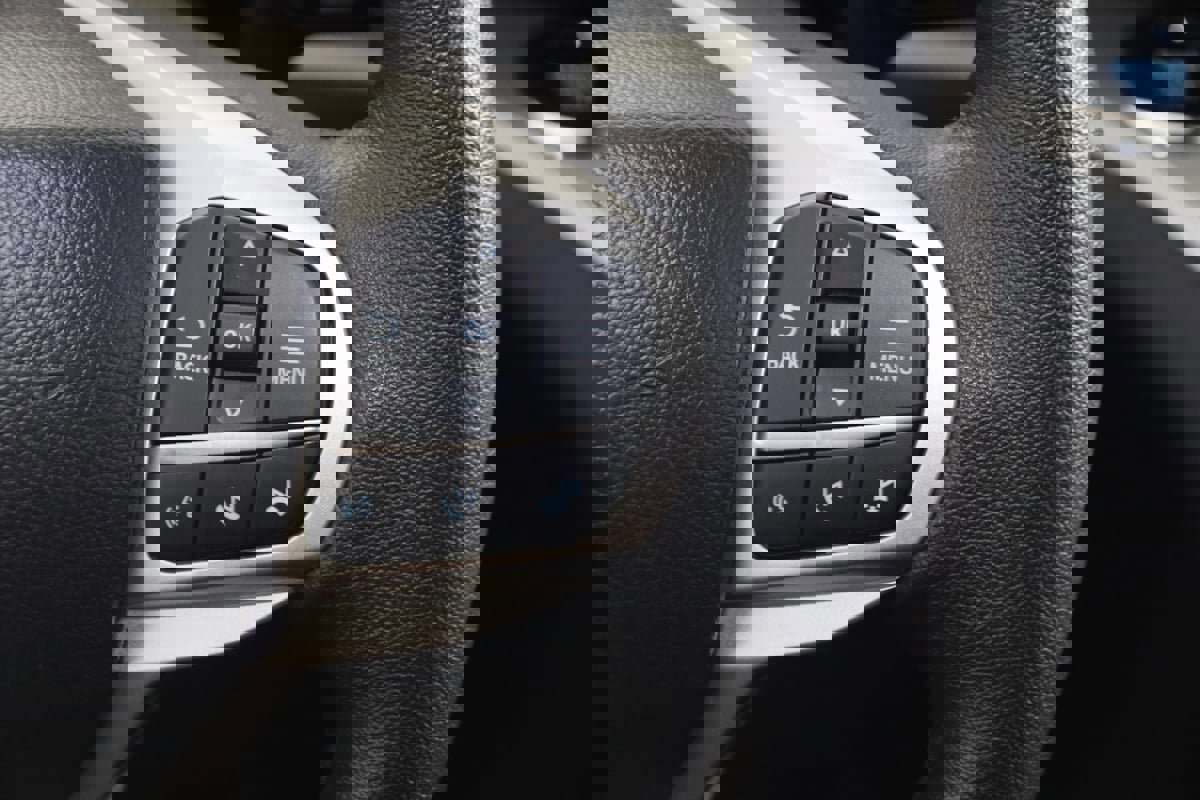 Used 2023 Ford Explorer XLT w/ Equipment Group 202A image 37