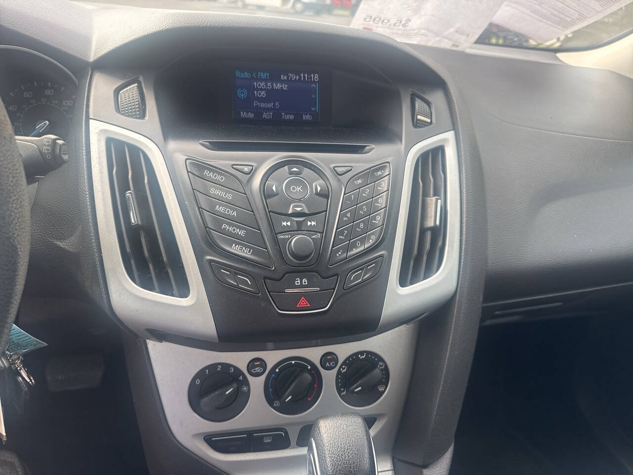 Used 2014 Ford Focus SE FWD image 31