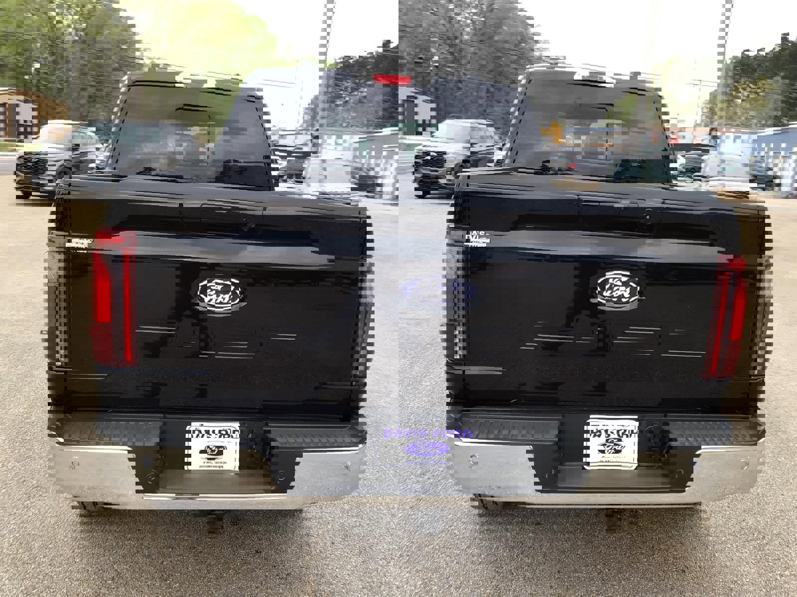 New 2026 Ford F150 Lariat w/ Equipment Group 501A Mid image 9