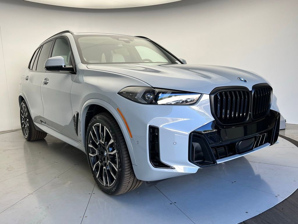 New 2026 BMW X5 xDrive50e w/ M Sport Package image 2