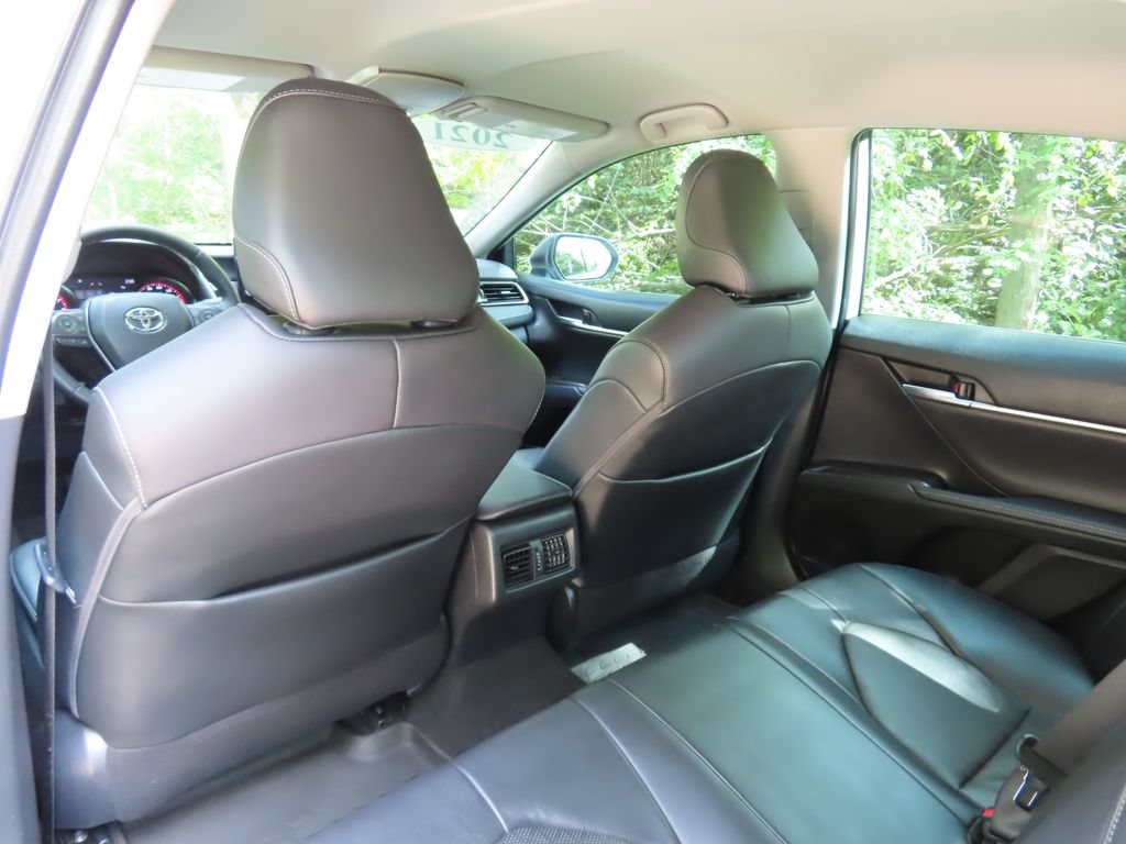 Used 2021 Toyota Camry XSE FWD image 32