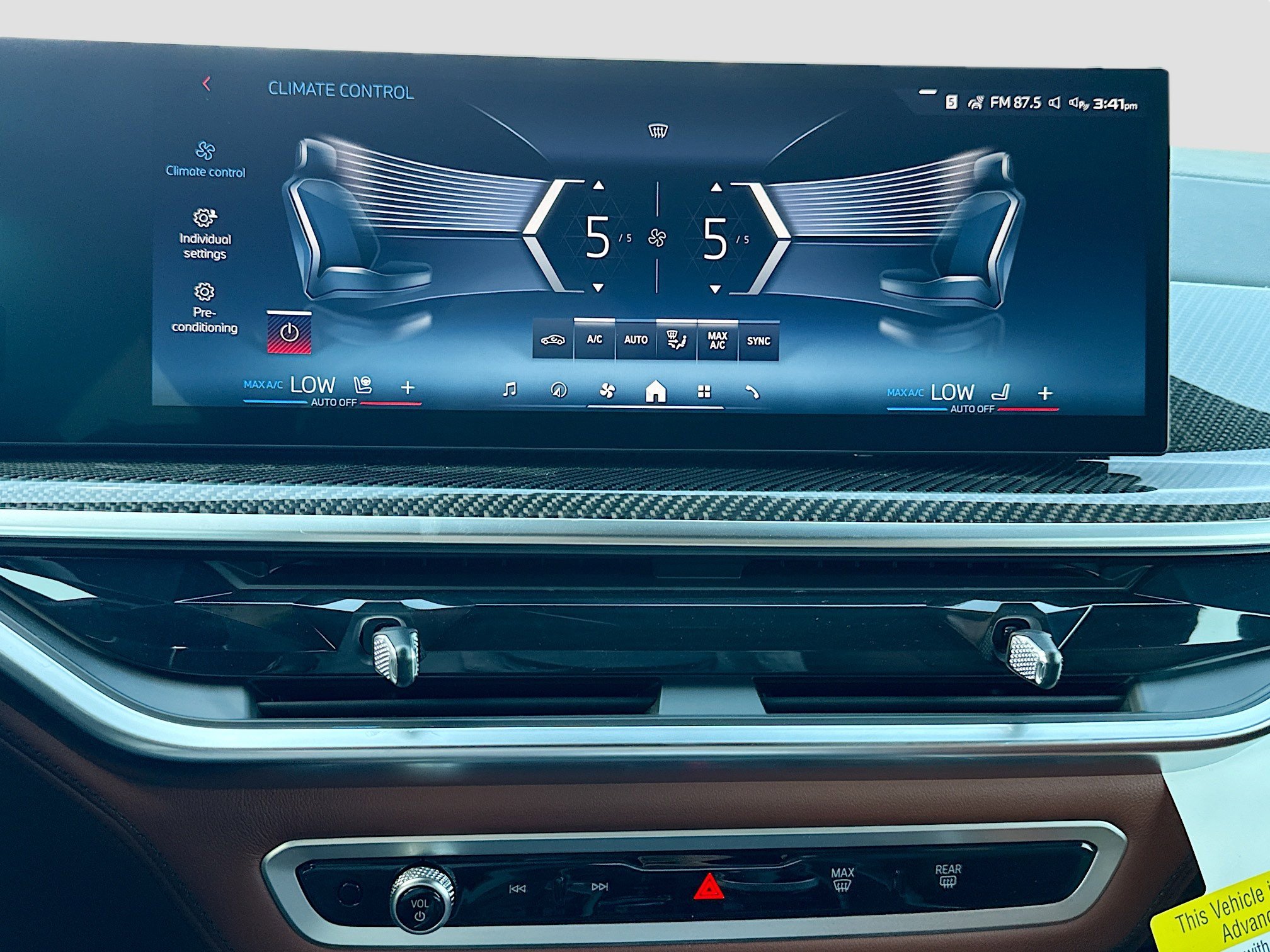 New 2026 BMW X7 M60i image 36