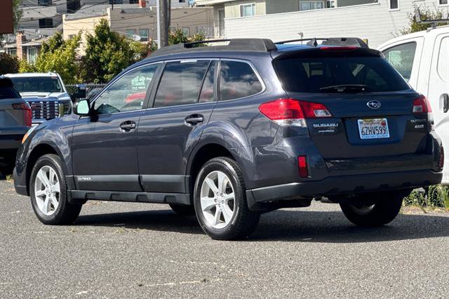Used 2013 Subaru Outback 2.5i Premium AWD/4WD image 5