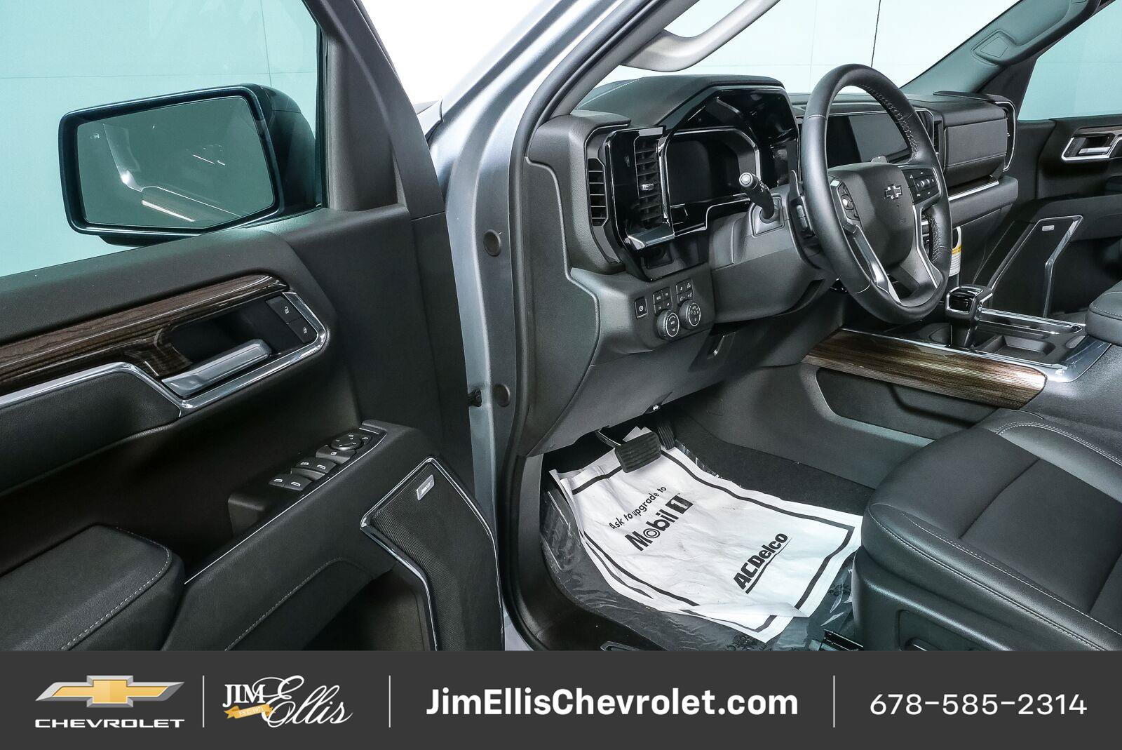 New 2026 Chevrolet Silverado 1500 LT Trail Boss w/ LT Trail Boss Premium Package AWD/4WD image 8