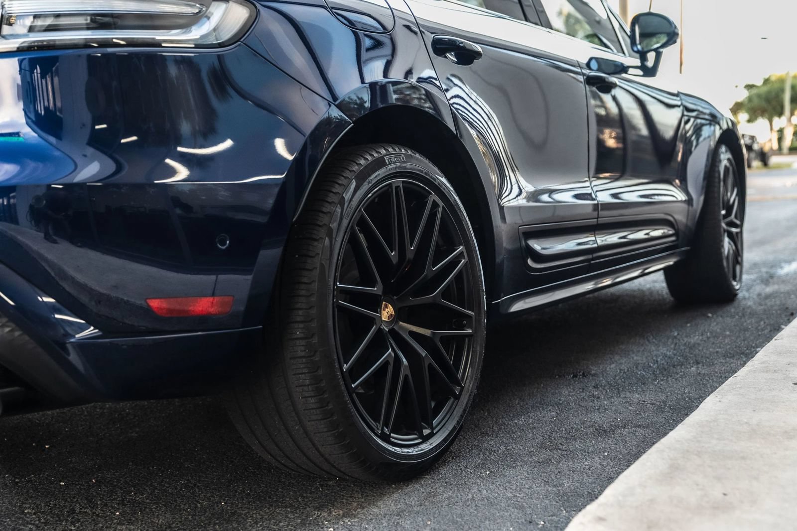 Used 2022 Porsche Macan GTS AWD/4WD image 14