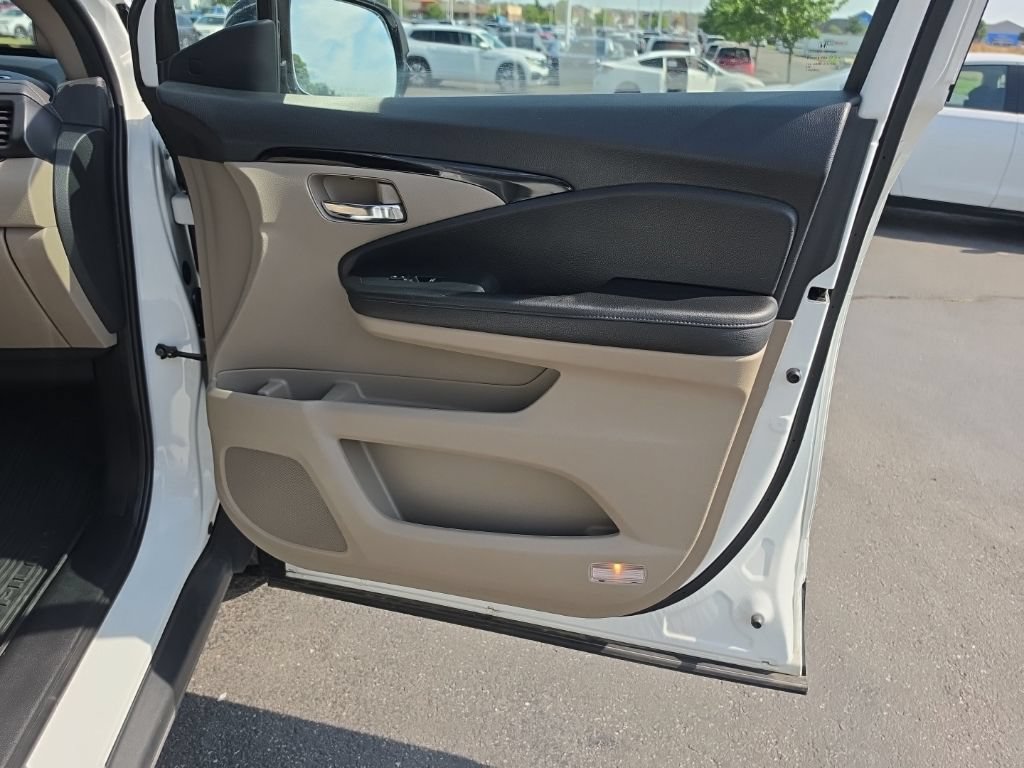 Used 2022 Honda Pilot Elite image 32