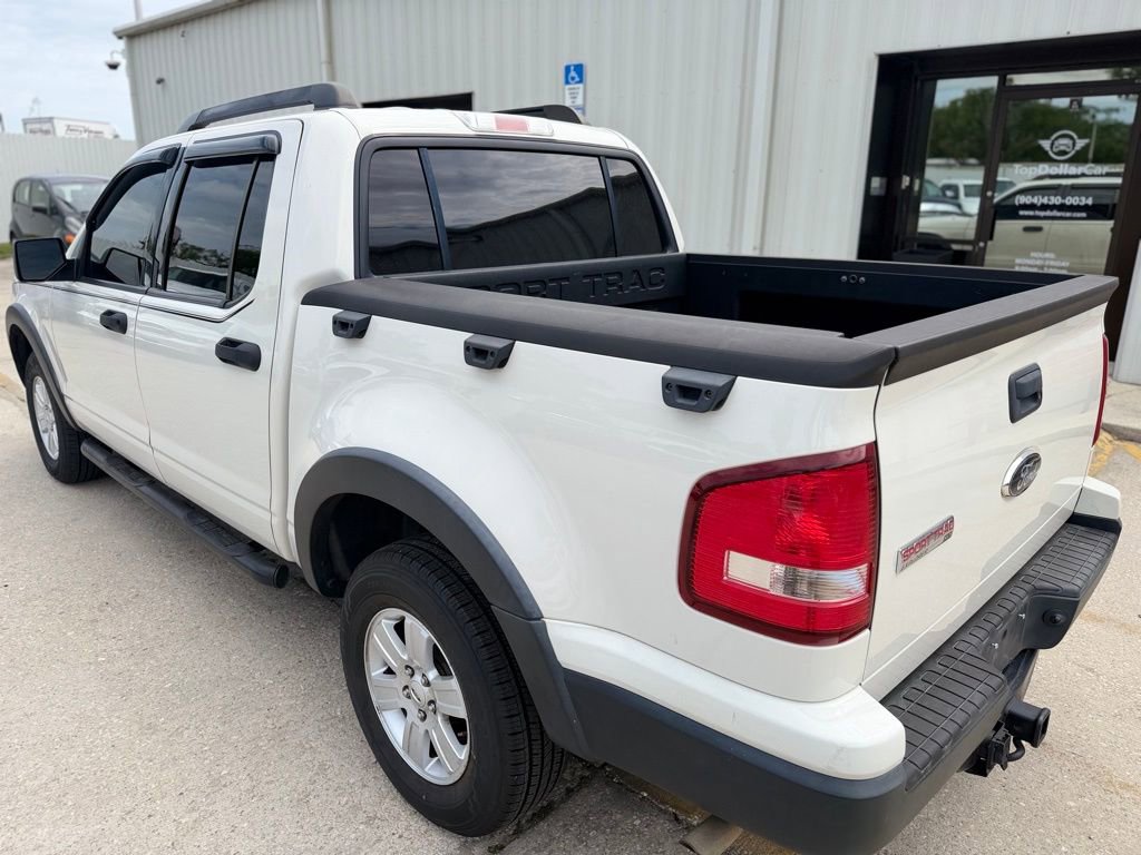 Used 2010 Ford Explorer Sport Trac XLT RWD image 3
