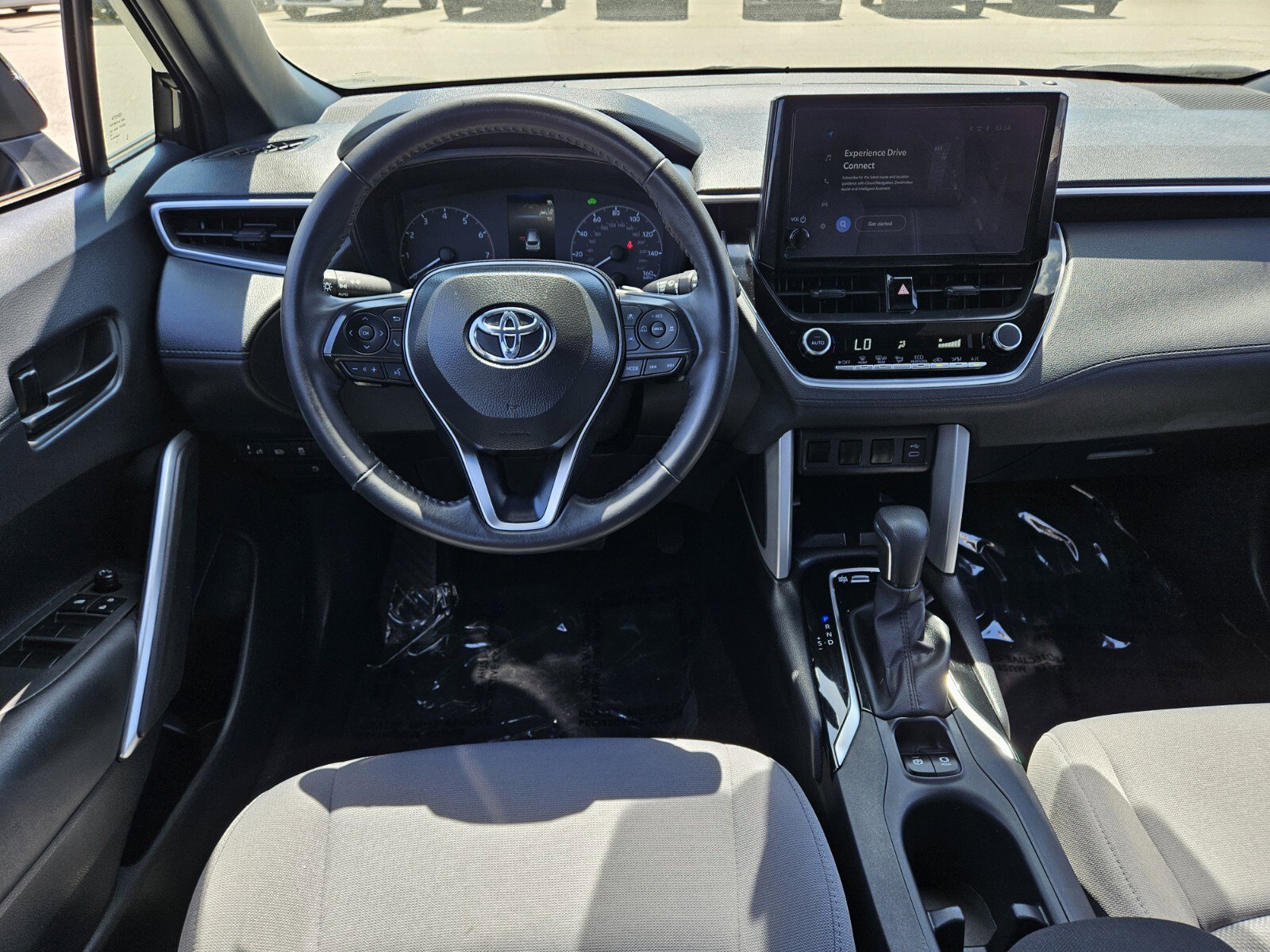 Used 2024 Toyota Corolla Cross S AWD/4WD image 12