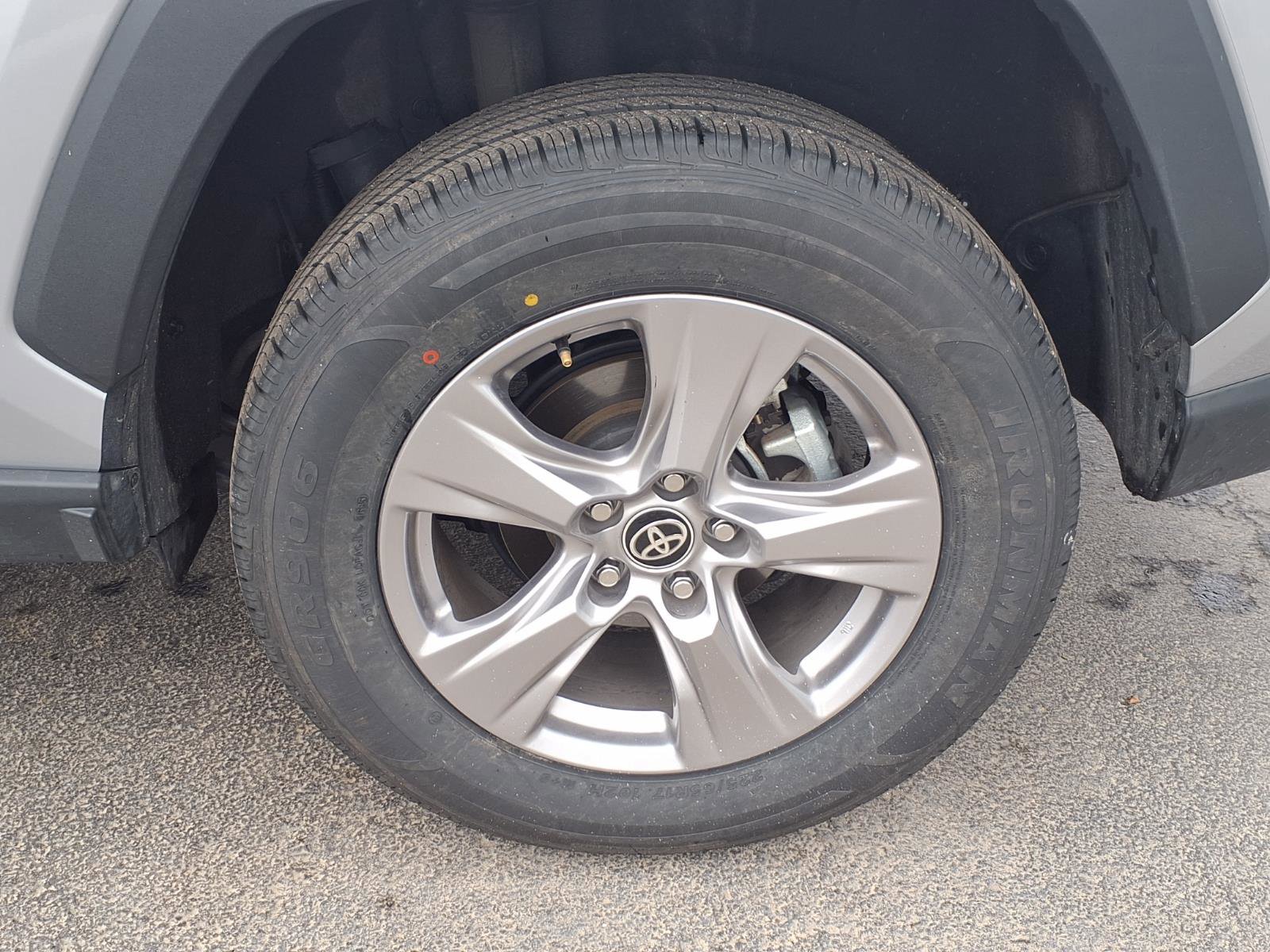 Certified 2025 Toyota RAV4 XLE FWD image 21
