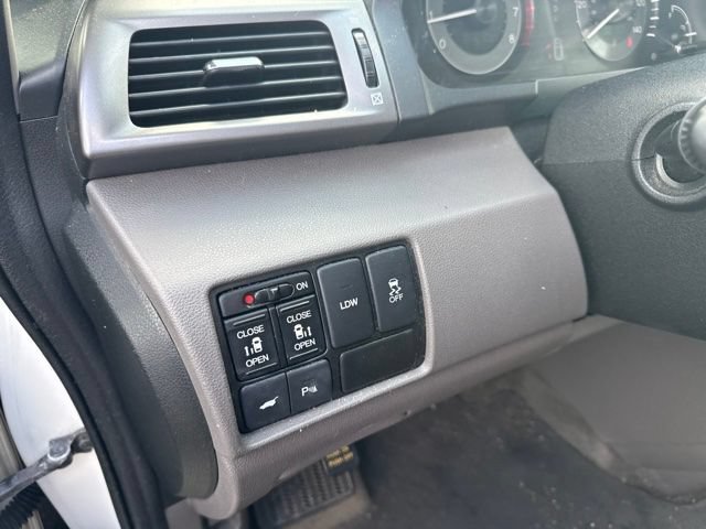 Used 2015 Honda Odyssey Touring image 12