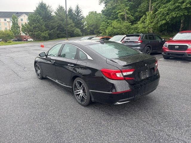 Used 2022 Honda Accord Touring image 3