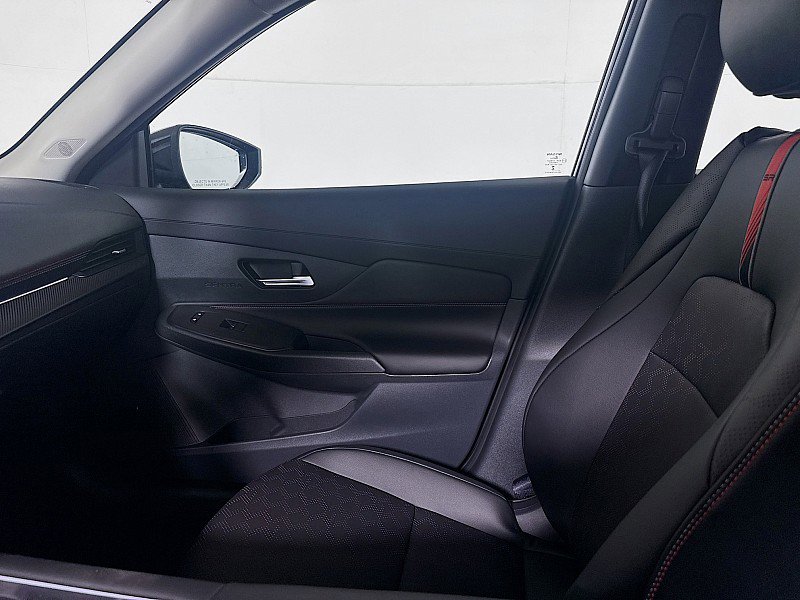 New 2026 Nissan Sentra SR w/ SR Premium Package FWD image 24