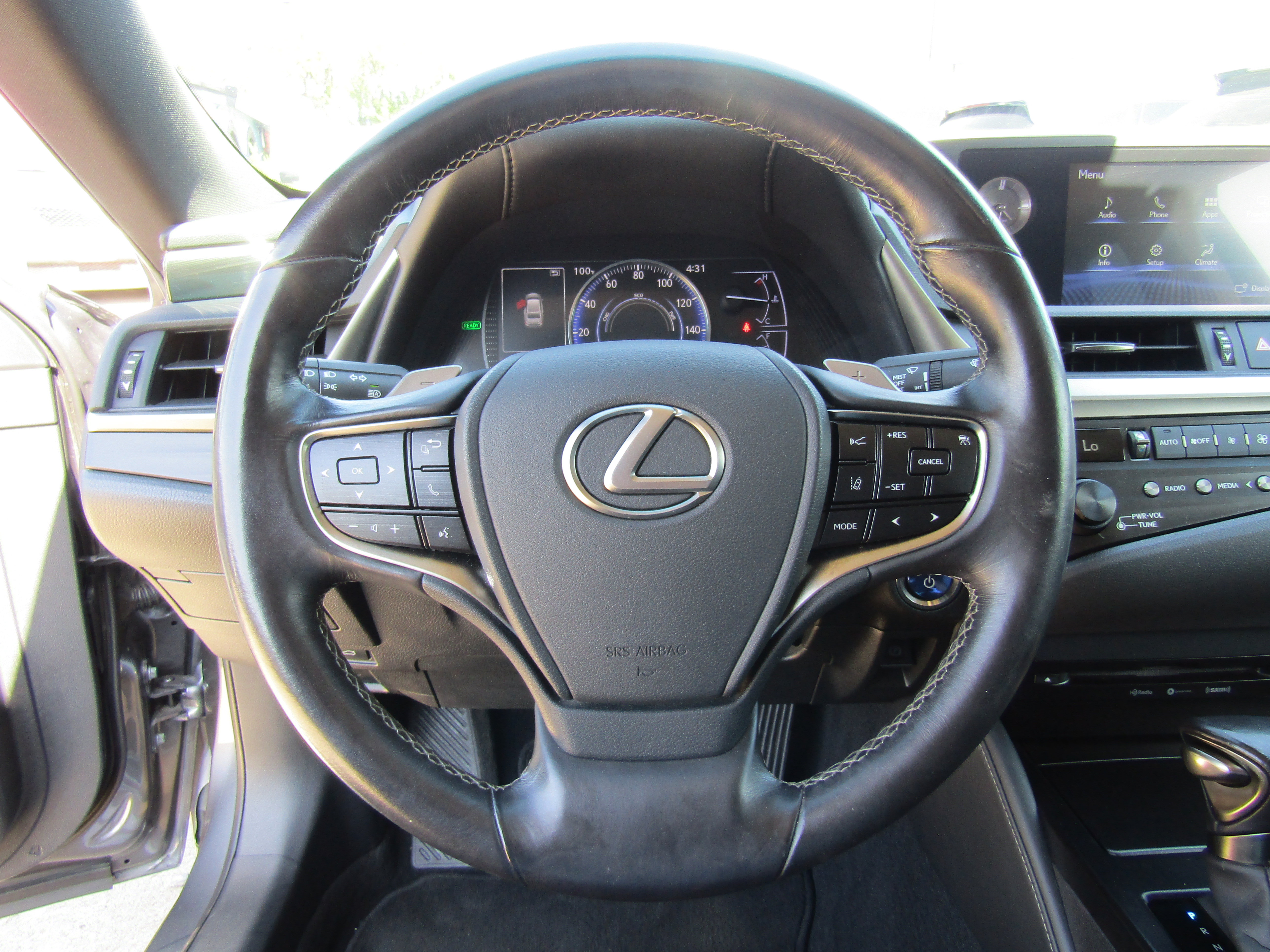Used 2019 Lexus ES 300h FWD image 13