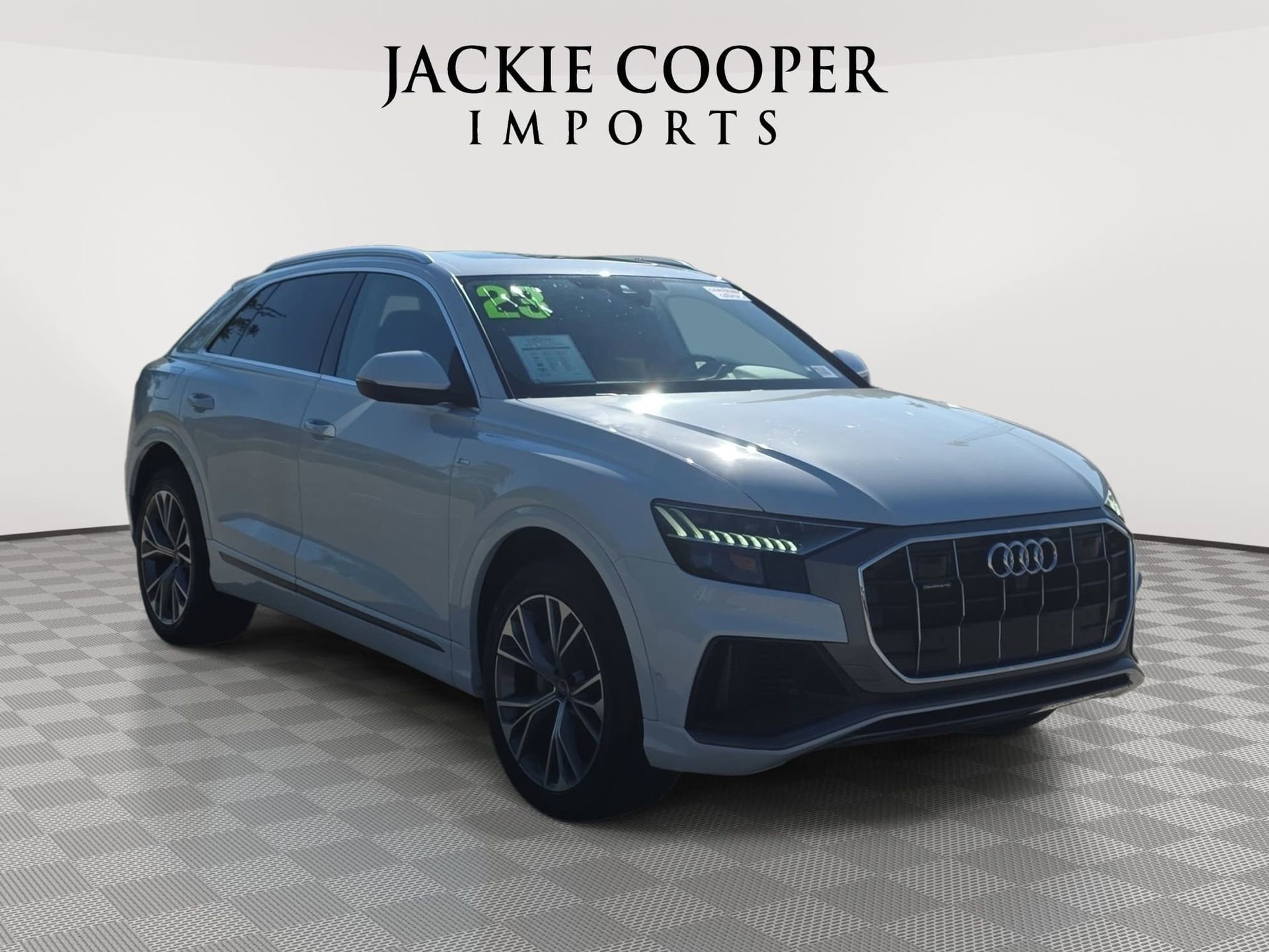Used 2023 Audi Q8 Premium Plus w/ Premium Plus Package AWD/4WD image 3