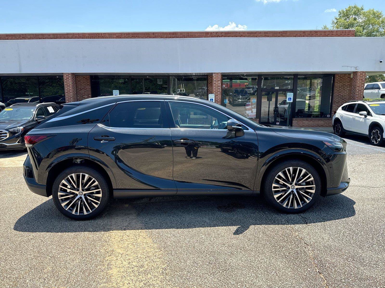 Used 2025 Lexus RX 350 Premium Plus w/ Convenience Package FWD image 23