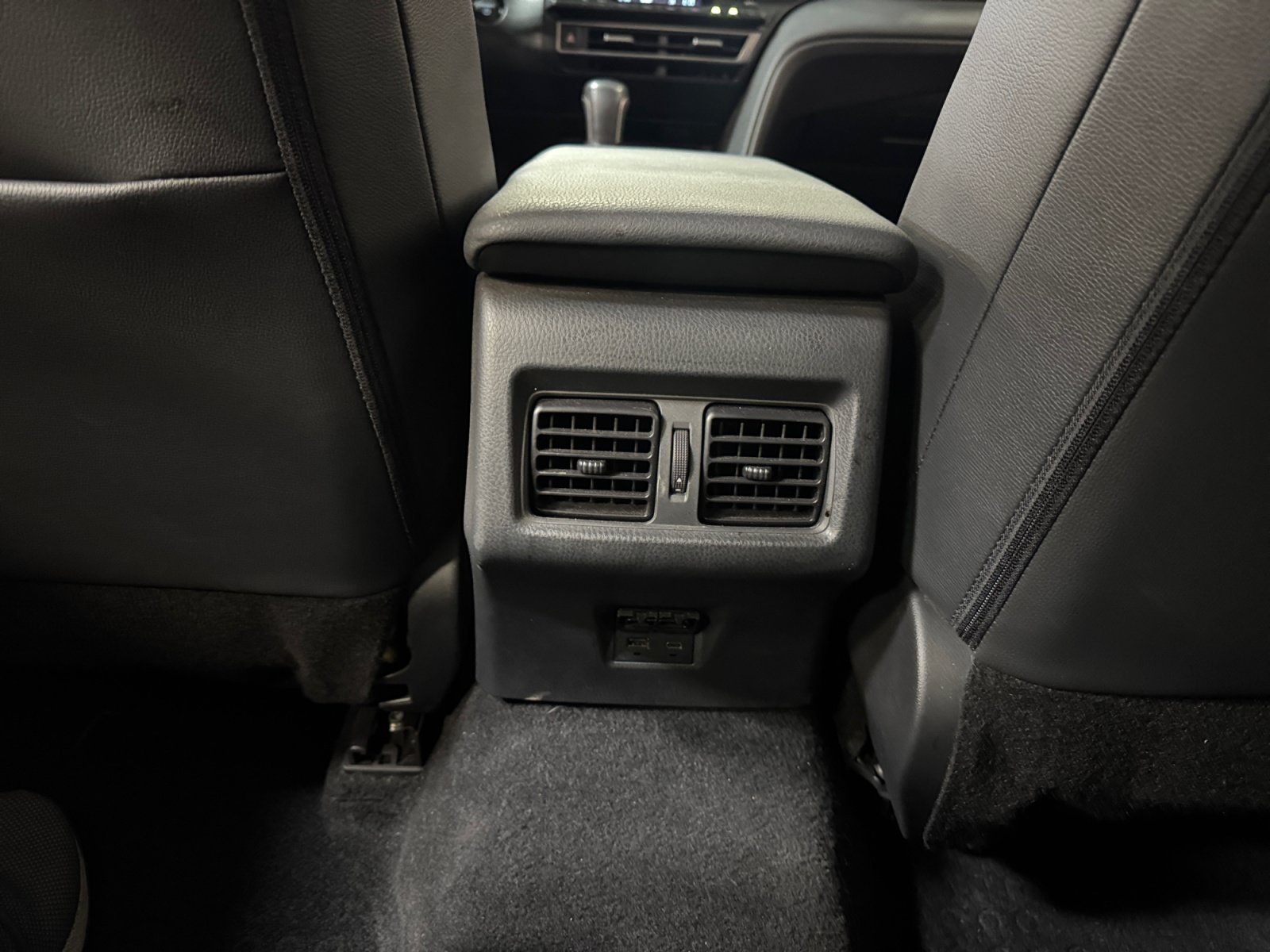 Certified 2026 Toyota Camry Hybrid w/ Convenience Package FWD image 31