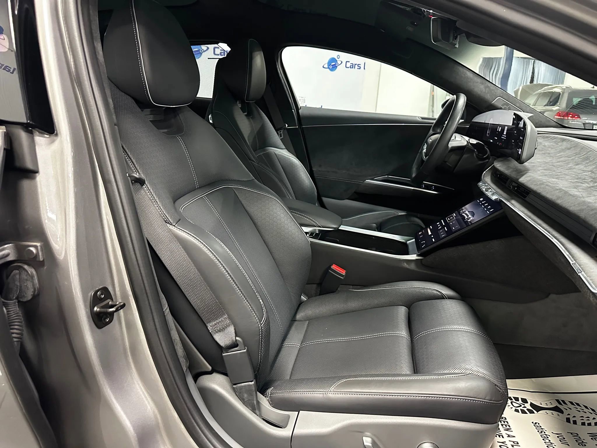 Used 2022 Lucid Air Grand Touring image 27