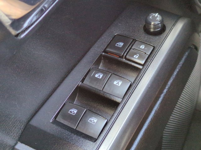 Used 2022 Toyota Tacoma TRD Off-Road image 22