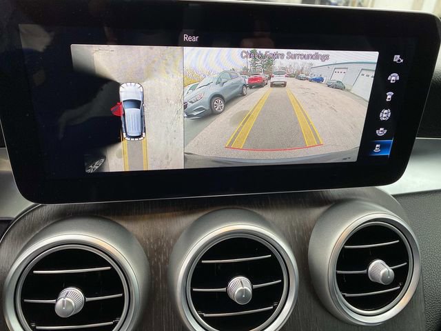 Used 2020 Mercedes-Benz GLC 300 4MATIC w/ Parking Assistance Package image 11